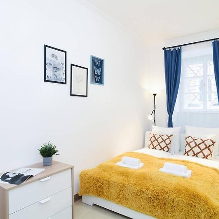 Very Central Apartment Close To Basilica Budapest Exterior foto